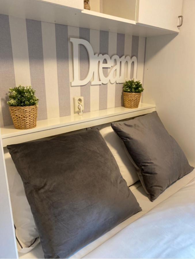 Luxe Chalet Met Prachtig Terras Op De Veluwe , Veel Privacy Hoenderloo Luaran gambar